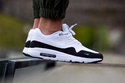 nike air max 1 ultra essential dames zwart|nike air max 1 aanbieding.